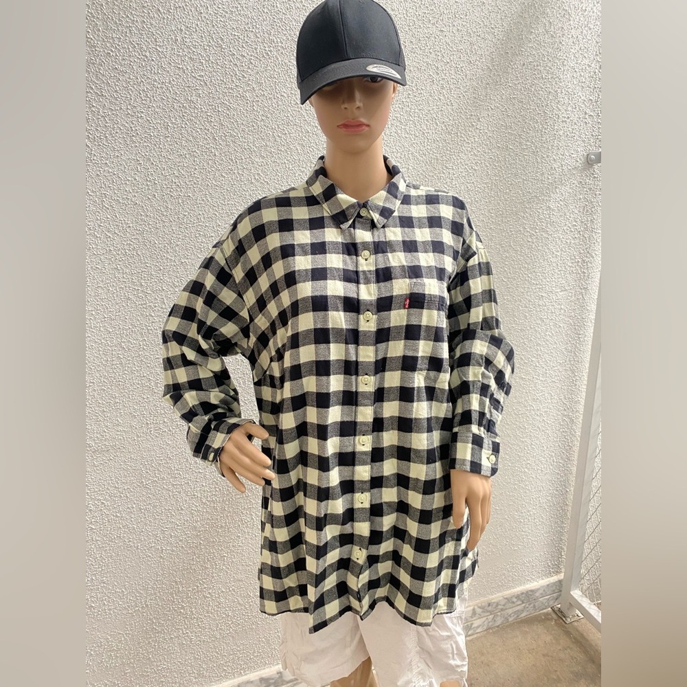LEVI’S FLANNEL SHIRT Size 1X